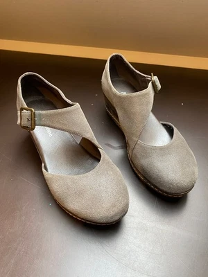 Único estilo "cortado", gamuza colección Antílope zapato plataforma/cuña talla 39 Foto 1 de 4