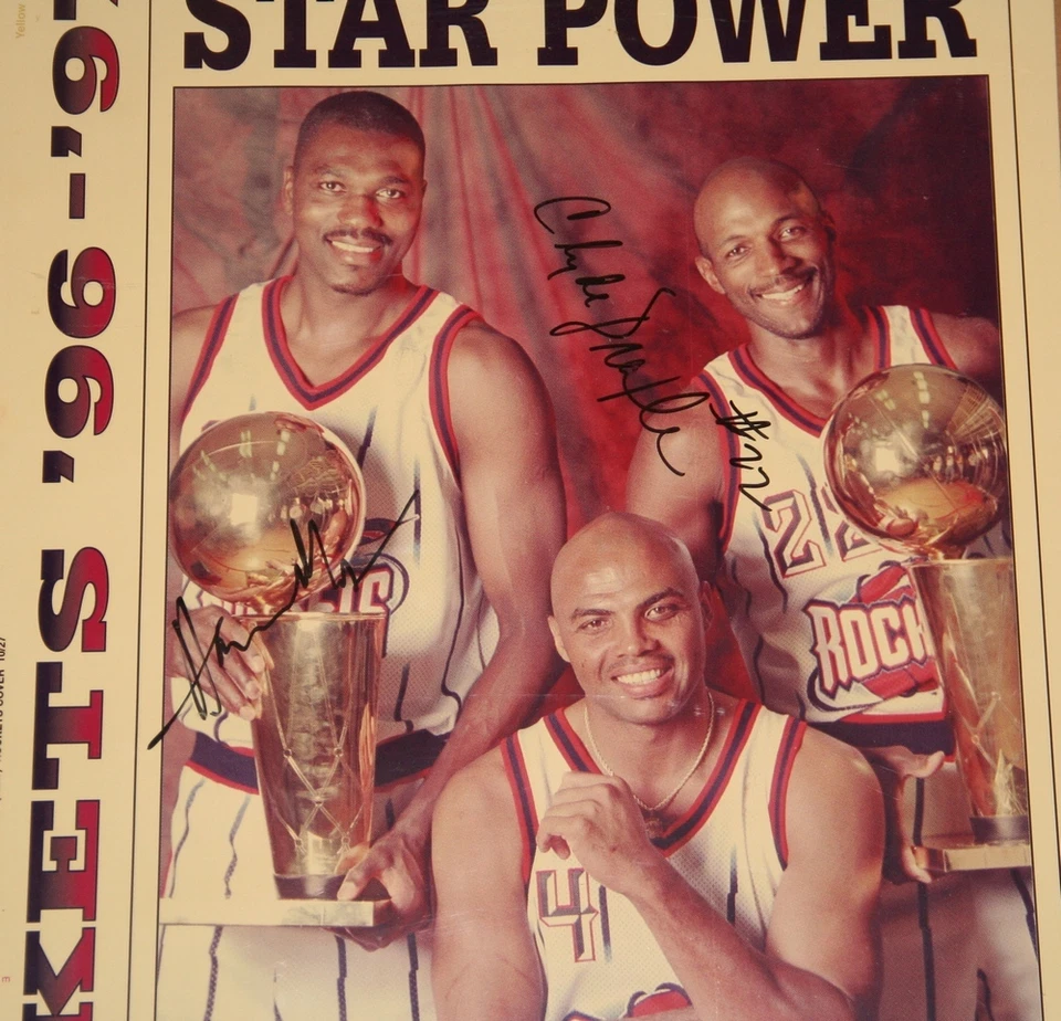 Hakeem Olajuwon/Clyde Drexler Signed Newspaper Auto PSA/DNA Houston Rockets - Image 1 of 2