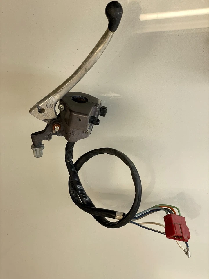 Honda CM185T 1979 Twinstar CM 185 palanca de embrague e interruptor (roto) 200 4 piezas Foto 1 de 4