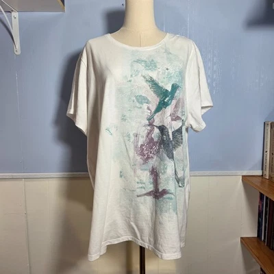 Sonoma 2x White Green Hummingbird Crewneck Shortsleeve Casual Summer T-Shirt - Image 1 of 4