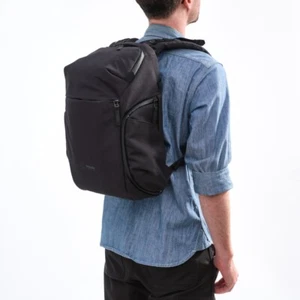 Mochila para cámara Shimoda Urban Explore 20L - negra 520-180 - Imagen 1 de 9
