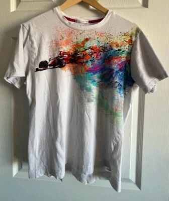 Camiseta Gráfica Robert Graham Talla M Coche de Carreras Colorida Rara Impresión Defecto (agujero) Foto 1 de 4