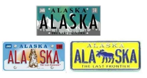 Alaska License Plate Lapel Pin 1.25" X 0.6" (Bear, Moose, Aurora) - Picture 1 of 4