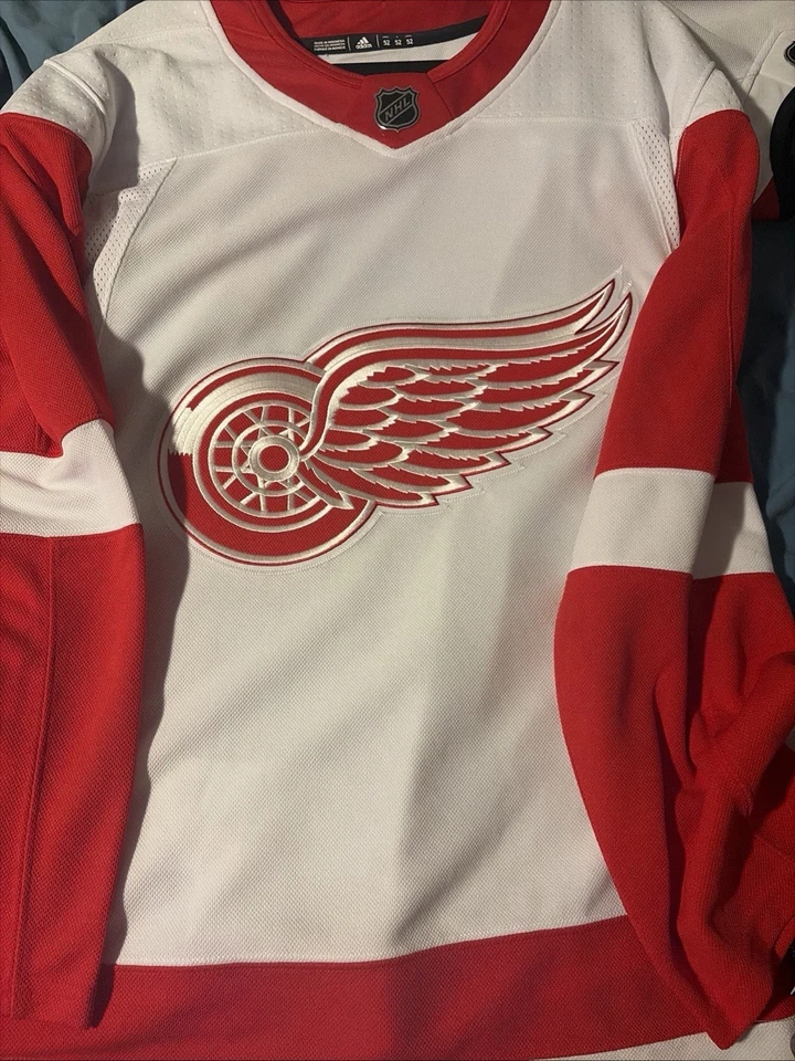 Detroit Red Wings Road White Jersey - Image 1 of 1