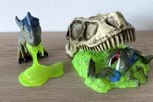 ZURU GrossMos Dino Series 1 Assortment - (Display Box Dinosaurs) No foam/slime - Picture 1 of 4
