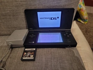 Vintage Schwarz Nintendo DS mit Adapter Spiel Cate West - Bild 1 von 6