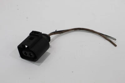 VW Multivan T5 FL 2 Pin Wiring Connector and Short Length of Wire 1J0973722 - Image 1 of 4