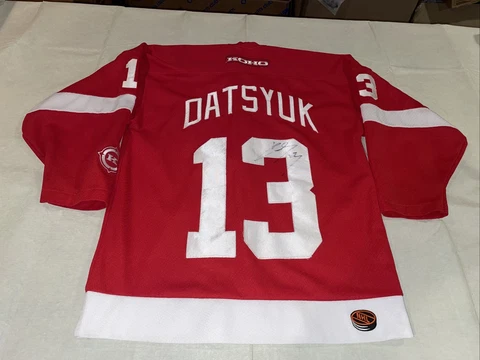 Pavel Datsyuk Auto Detroit Red Wings NHL KOHO Jersey Youth L/XL Autograph Clean Cover