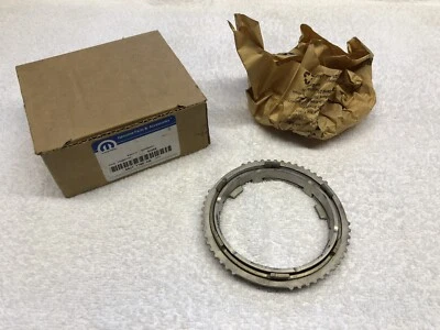 Dodge Challenger SRT 2015-2023 3RD a 4to anillo bloqueador Mopar 68271186ab nuevo Foto 1 de 4