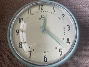 Infinity Retro 9" Sage green Metal Round Wall Clock, 2003 , Works Fine - Picture 1 of 5