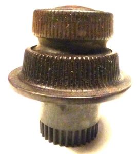 CONSOLA GRAYBAR 550 DE COLECCIÓN: UNA PERNO DE ENGRANAJE DE DOS PISOS - BAQUELITA PUSH-ON - Imagen 1 de 3
