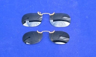 Genial Ray Polaroid Clip On Gafas de sol Tonos De colección Lote de 2 Lentes Grises Foto 1 de 4