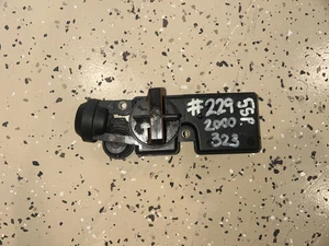 BMW E46 E53 E60 E83 E85 325i 330i 530i Z3 Z4 X3 X5 Z3 Z4 X3 DISA VALVE - Picture 1 of 7