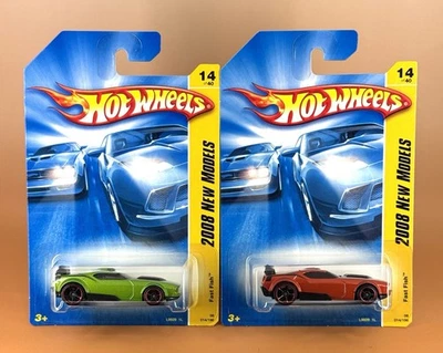 Hot Wheels 2008 New Models FAST FISH (lot of 2) Lime & Orange w/o5 hubs 14/40 - Image 1 of 4
