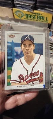 Greg Maddux Braves Rare Card 2002 Topps#9$$ - Image 1 of 2