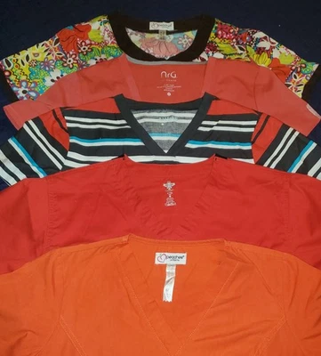 EXCELENTE LOTE DE 5 PEÇAS TOPS ESFOLIANTES FEMININOS COUTURE PEACHES NRG VERMELHO LARANJA VÁRIOS TAMANHOS MÉDIOS - Imagem 1 de 4