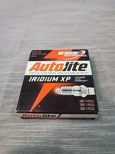 AUTOLITE IRIDIUM XP6043 Spark Plug 4 Pack - Picture 1 of 3