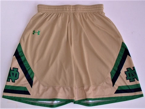 NOTRE DAME FIGHTING IRISH TEAM ISSUED UNDER ARMOUR BASKETBALL SHORTS sz. LARGE Cover