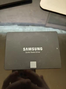 Samsung 860 EVO 1TB SATA MZ-76E1T0 (SATA III) 6Gb/s 2.5" Laptop SSD Solid State - Afbeelding 1 van 2