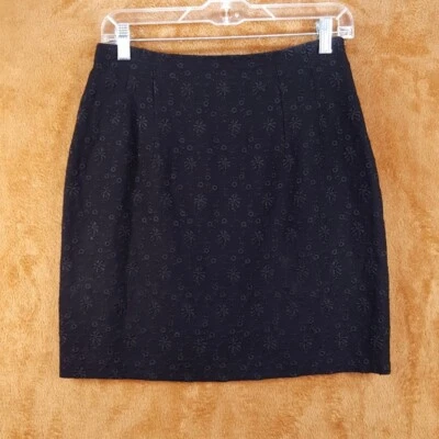 CYNTHIA STEFFE Skirt Womens Size 8 Black Straight Embroidered Eyelet Lined - Image 1 of 4