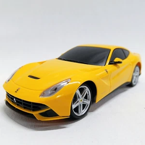 Maisto Ferrari F12 Berlinetta R/C Model Car - Scale 1/24 - Yellow - Foto 1 di 8