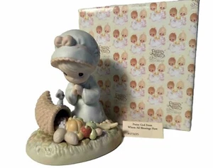 Momenti Preziosi Lode a Dio il quale fluiscono TUTTE le benedizioni ragazza che prega 1998 - Foto 1 di 8