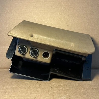 CHEVY GMC C/K TRUCK SUBURBAN SILVERADO TAHOE YUKON ASHTRAY POWER PORT Beige 1995 - Image 1 of 4