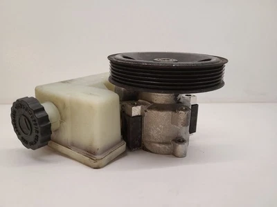 Bomba de dirección asistida Jeep Liberty 2002-2006 52088710AA 02-06 Foto 1 de 4