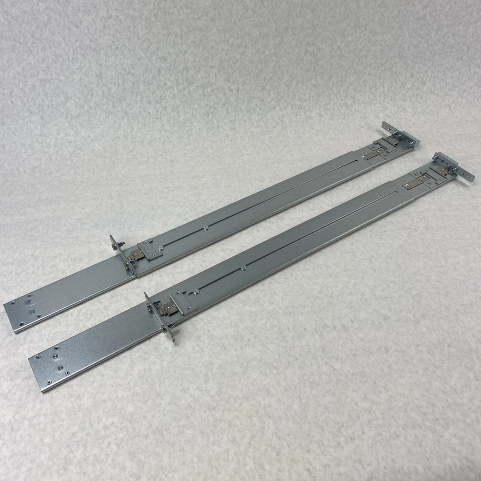 Cisco L + R Rail Kit Set 700-35824-01 700-35838-01 Outer 700-35828-01 Inner - Image 1 of 4