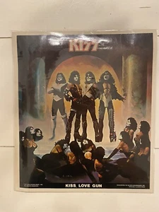 Vintage 1977 Kiss Love Gun POSTER AUFKLEBER Aucion 8x10 Love Gun in Schutzhülle - Bild 1 von 8