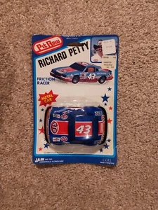 Vintage PIT ROW #43 RICHARD PETTY STP Friction Racer Metal Car New - Picture 1 of 4