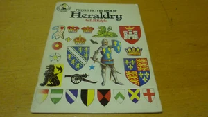SCOUT BOOKS PICCOLO BOOKS PICTURE BOOK OF HERALDRY BY D H RALPHS #1582 - Picture 1 of 3