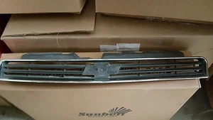 2006-2009 CHEVROLET IMPALA MONTE CARLO OEM GRILLE FACTORY - Picture 1 of 6