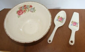 Antique BAKERITE Mixing Bowl Spoon Cake Server PETIT POINT **SET** - Picture 1 of 12