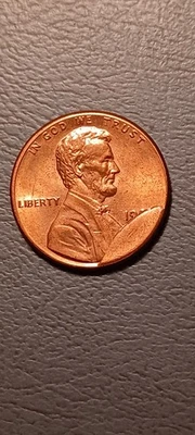 large cud die error, 19?? lincoln cent.  Nice condition coin - Image 1 of 3
