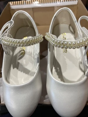 NIB Hankayou Girls Dressy Party/Wedding Shoes Pearls Decoration Euro 27 10-10.5 - Image 1 of 4