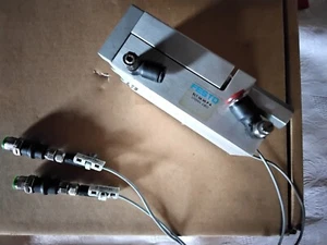 Festo SLT-16-59-P-A 170564 E 802 Mini Schlitten - Bild 1 von 2
