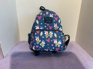 Disney Loungefly Chibi Donald Duck Daisy Duck Love Ice Cream Blue Mini Rucksack - Bild 1 von 4
