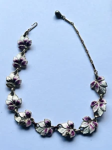 Collana girocollo vintage smaltata tono oro viola e bianco foglia - Foto 1 di 19