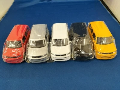 Auto pressofusa KINSMART BB 1/32 - Immagine 1 di 4