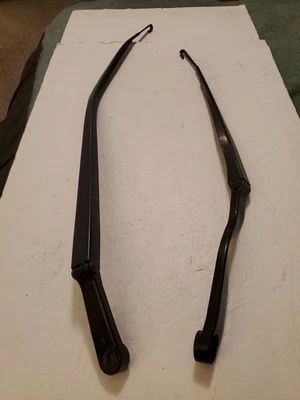 2003 2004 2005 2006 2007 Nissan Murano brazos limpiaparabrisas delantero izquierdo y derecho Foto 1 de 4