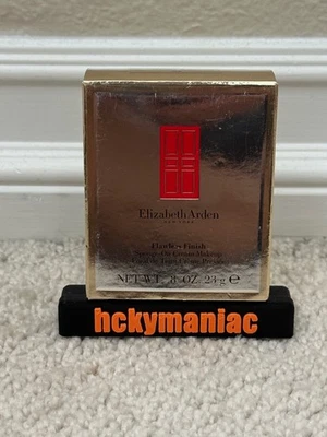 Maquillaje en crema esponja acabado impecable Elizabeth Arden, beige suave 02, 0,8 oz Foto 1 de 4