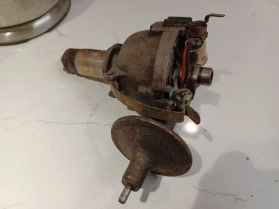 Lucas MGB 25D4 Distributor dated 1969 Original Unit 4 cyl MG B 25D - Image 1 of 4