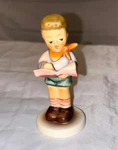 Goebel M.L. Hummel Honor Student Figurine 1999 # 2087/B GREAT MINTY CONDITION - Picture 1 of 5