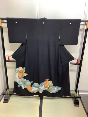 Kimono japonais vintage soie noir écusson familial Tomesode cher hauteur 61 p... - Photo 1/4