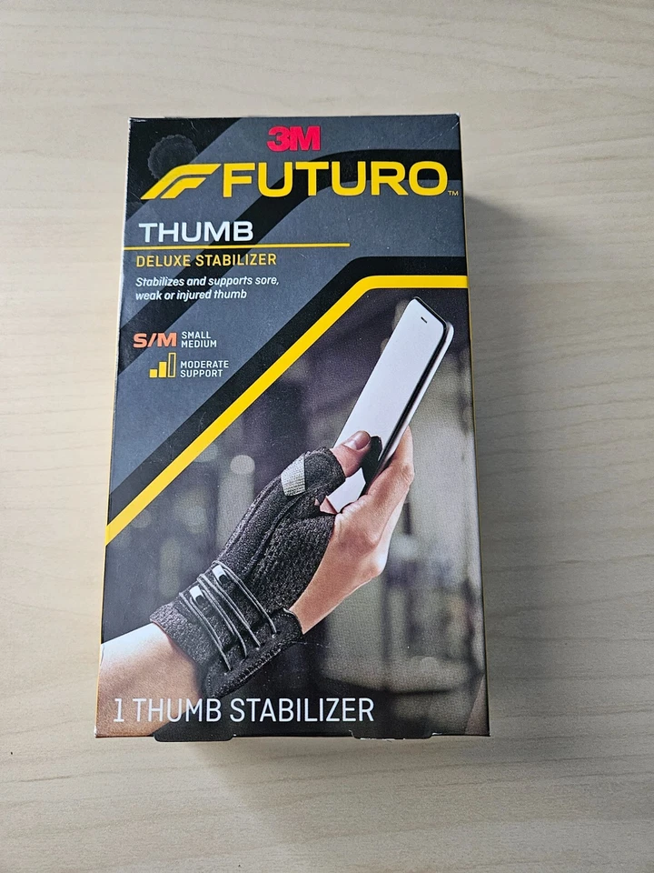 3M Futuro Thumb Deluxe Stabilizer Small/Medium Black (Moderate Support) - Image 1 of 4