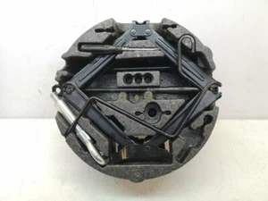 VAUXHALL VECTRA C MK2 5DR 02-08 JACK SET 13255674 - Picture 1 of 3