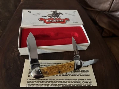 Navaja de bolsillo Winchester Cartridge Series 30-30 3 hojas Whittler como nueva en caja EE. UU. Foto 1 de 4