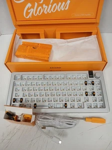 Glorious GMMK 3 Pro Barebone 75% Mechanical Gaming Keyboard, Silver  *PARTS*  #2 - Picture 1 of 10