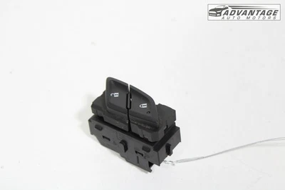 Chevrolet Malibu 2016-2025 interruptor de bloqueo del panel de la puerta del lado del conductor delantero izquierdo OEM Foto 1 de 4